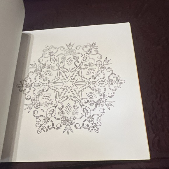 Classic Christmas - Adult Paperback By Loehrer, Matt - 2016 Printed On One Side - Picture 14 of 16